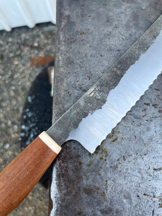 Bread knife 248x38 mm high carbon steel